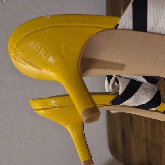 CAbi Bow Kitten Heel Mules - 7M - Picture 5 of 8